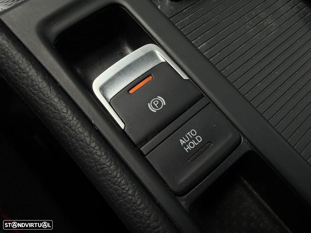 VW Golf GTI BlueMotion - 19