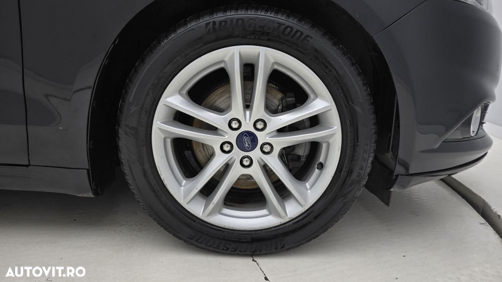 Ford Mondeo - 22