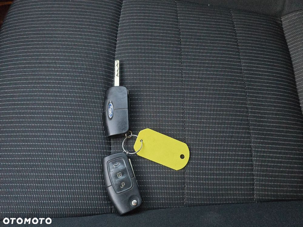 Ford Mondeo 2.0 Viva Titanium - 32