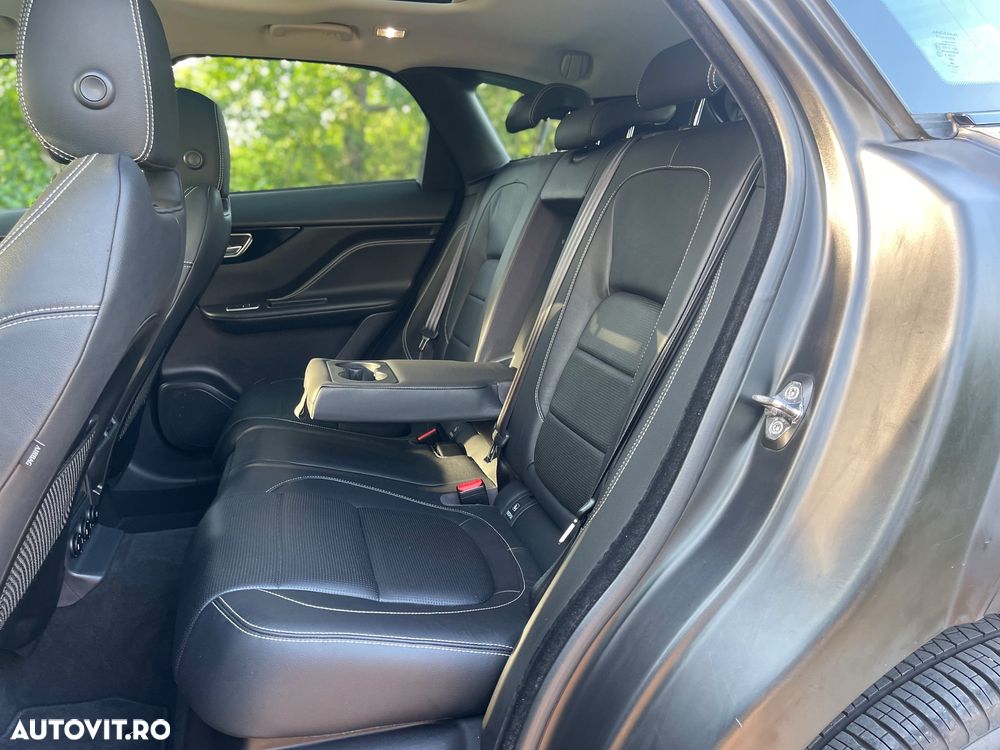 Jaguar F-Pace 20d AWD Aut. R-Sport - 8