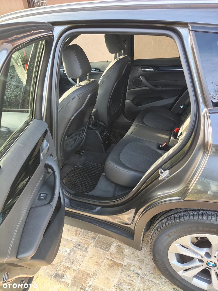 BMW X1 sDrive18d - 8