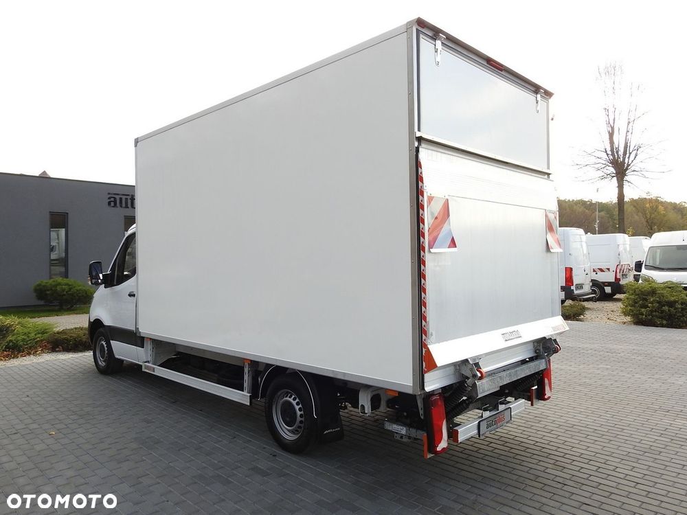 Mercedes-Benz SPRINTER KONTENER WINDA 8 PALET KLIMATYZACJA  150KM - 10