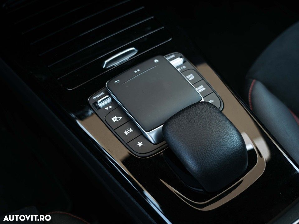 Mercedes-Benz CLA - 14