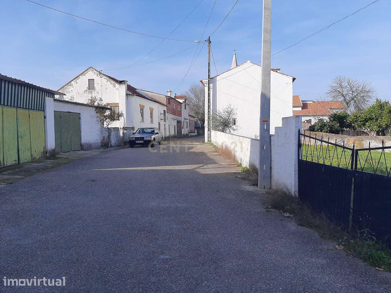 Moradia geminada de 2 pisos para recuperação, num lote de 1080m2, Carv - Grande imagem: 4/15