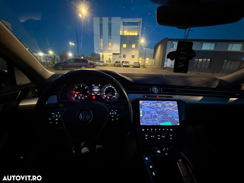 Volkswagen Passat 2.0 TDI Comfortline - 5