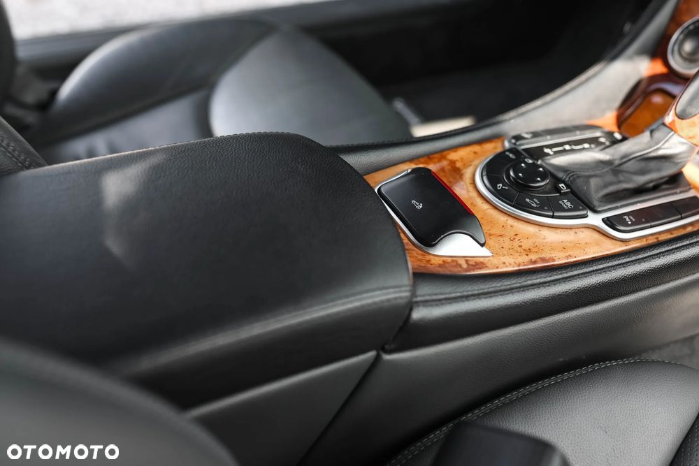 Mercedes-Benz SL 500 - 25