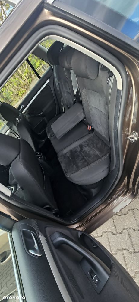 Volkswagen Golf 1.4 TSI BlueMotion Technology DSG Highline - 5