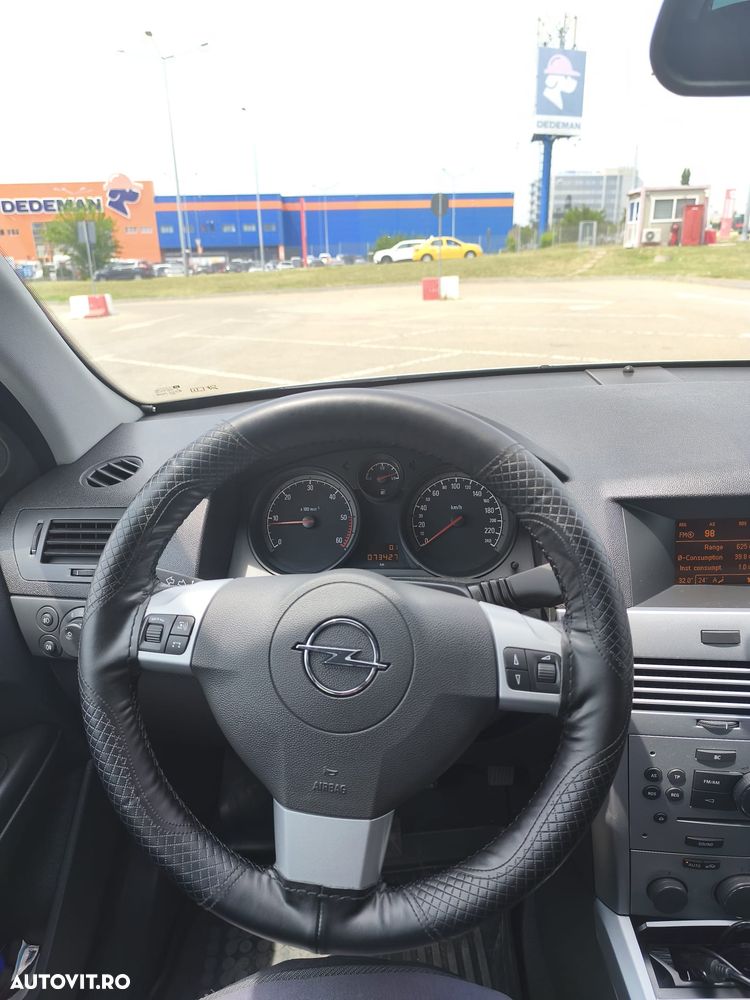 Opel Astra 1.7 CDTI ECOTEC - 12