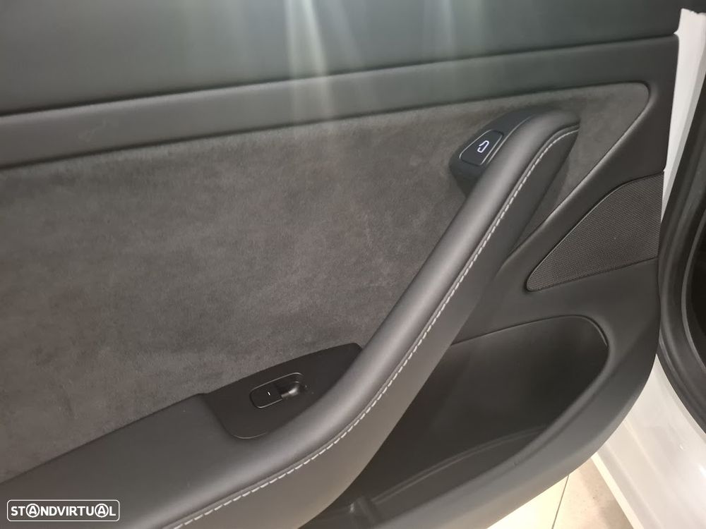 Tesla Model 3 Long Range Tração Integral - 34