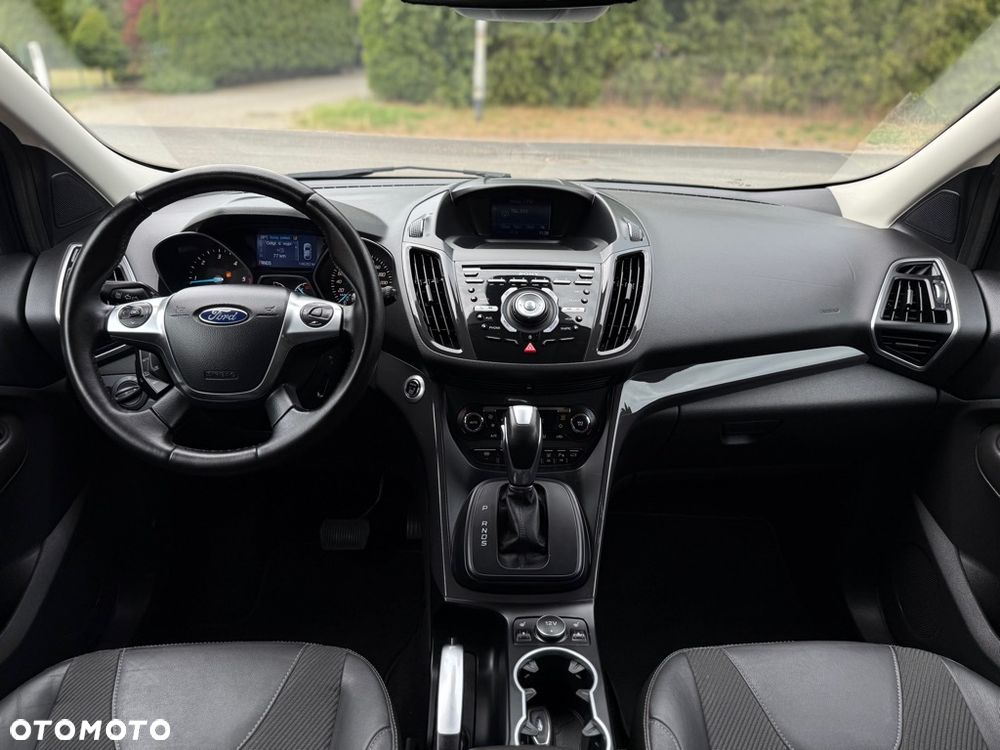 Ford Kuga 2.0 TDCi 4x4 Titanium - 29