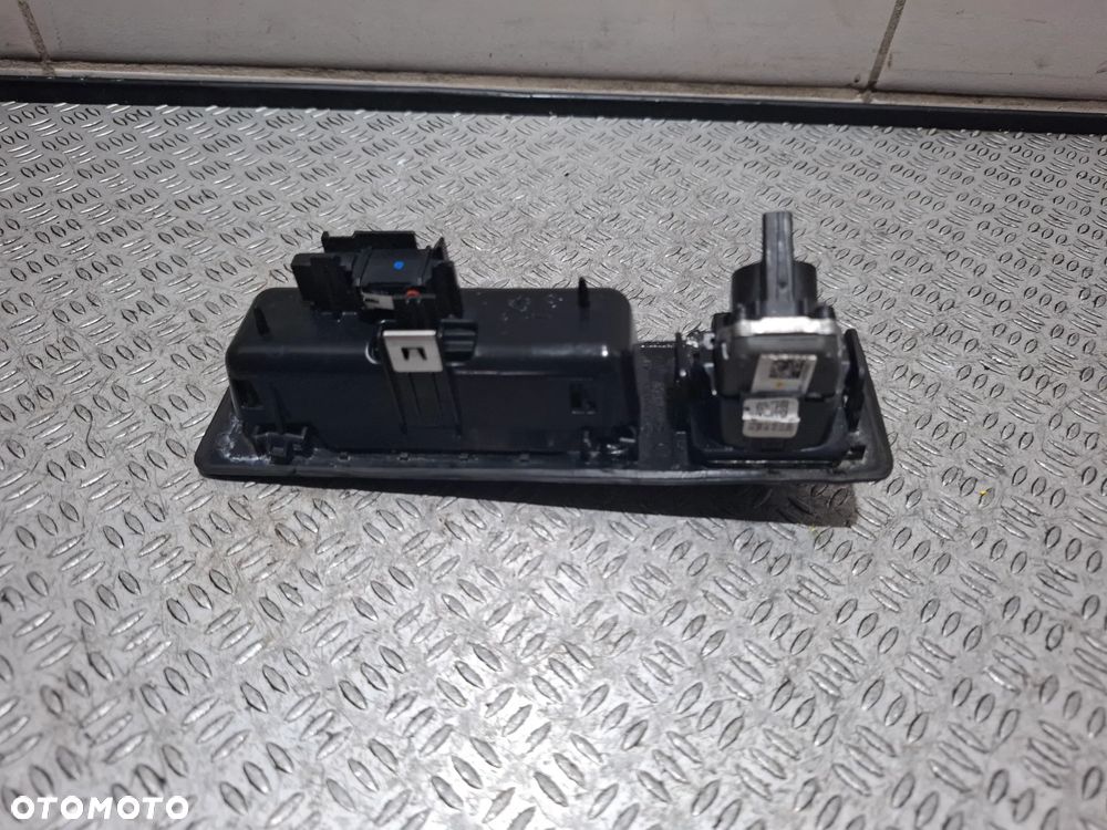 Styk klapy bagażnika kamera cofania BMW 5 F10 2014 rok nr 9240351 - 4