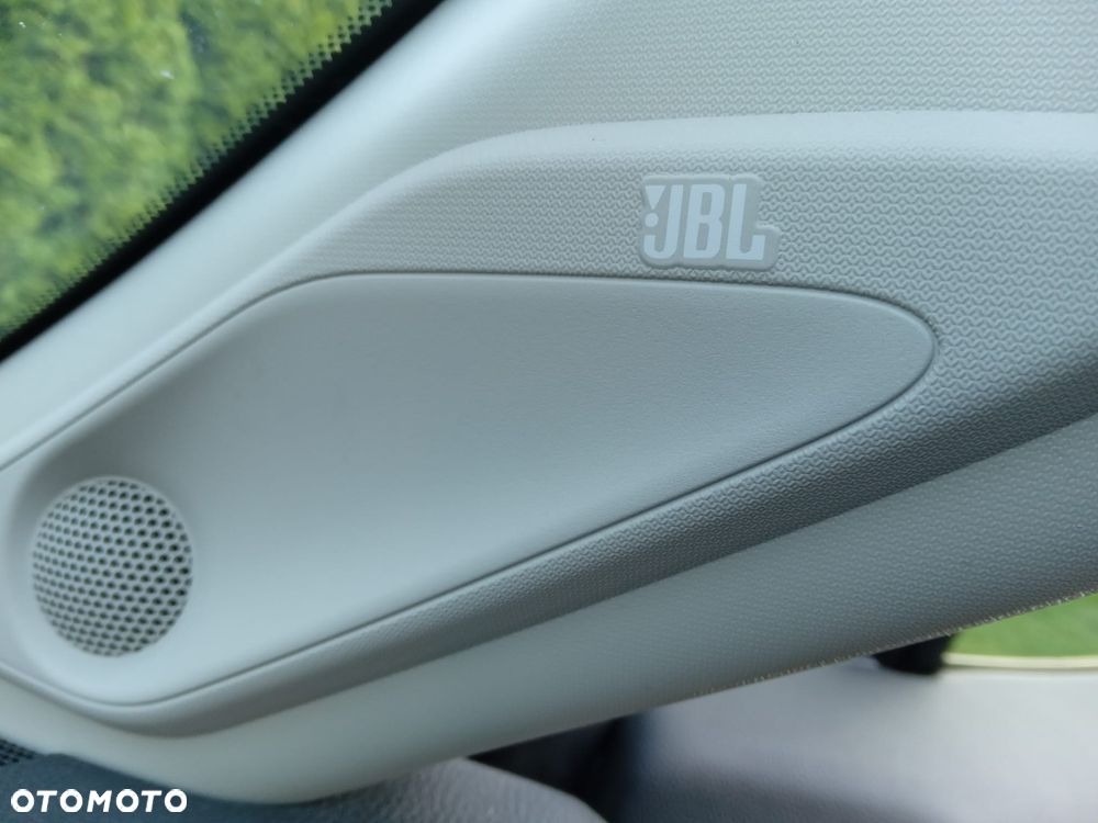 Toyota RAV4 2.5 Hybrid Black Edition by JBL 4x2 - 12