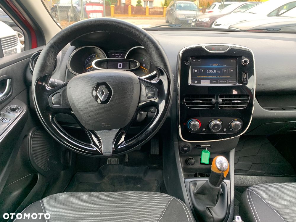 Renault Clio 1.2 16V 75 Limited - 19