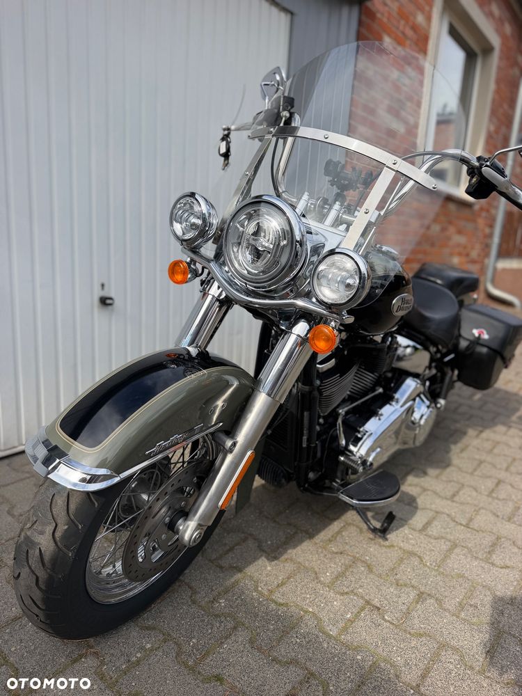 Harley-Davidson Softail Heritage Classic - 16