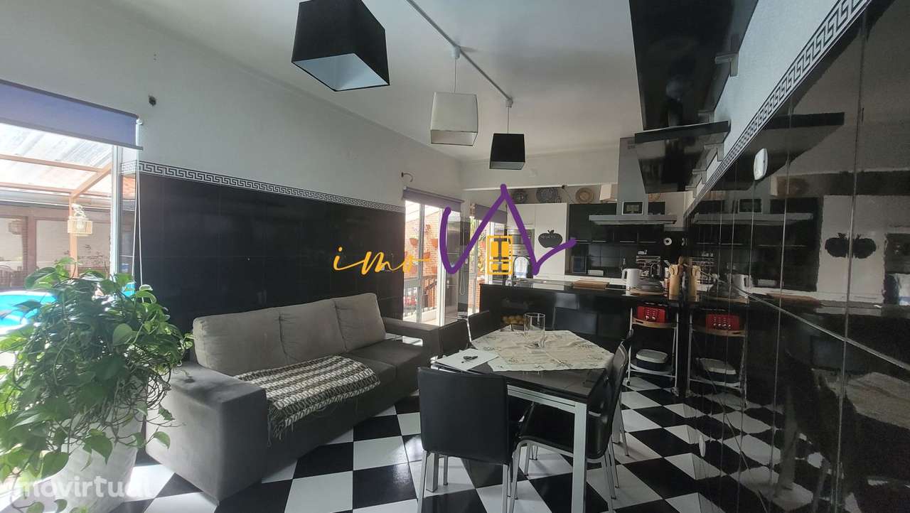 Moradia T4 em Tavarede - Grande imagem: 5/33