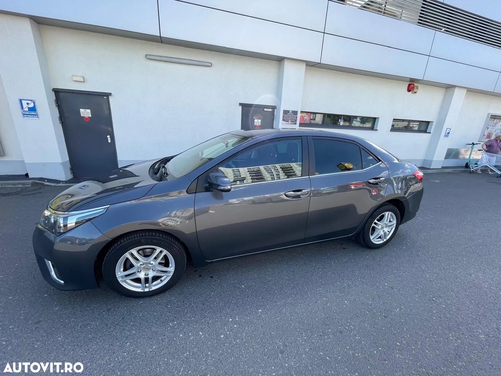 Toyota Corolla 1.6 Valvematic CVT Sol - 1