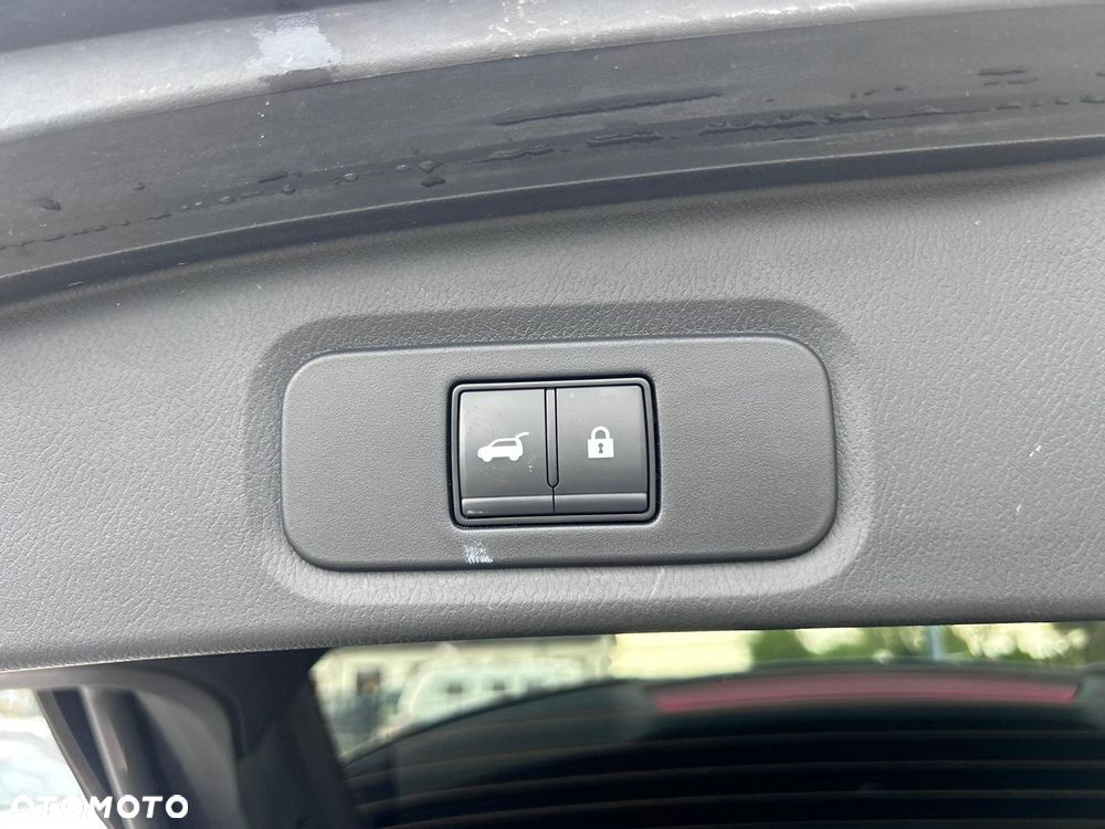 Nissan Qashqai 1.3 DIG-T MHEV N-Connecta Xtronic - 24