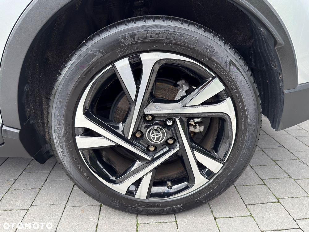 Toyota C-HR - 7