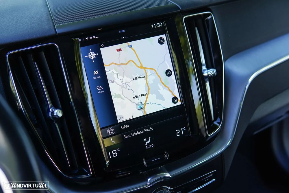 Volvo XC 60 2.0 T8 PHEV Momentum Plus AWD - 58