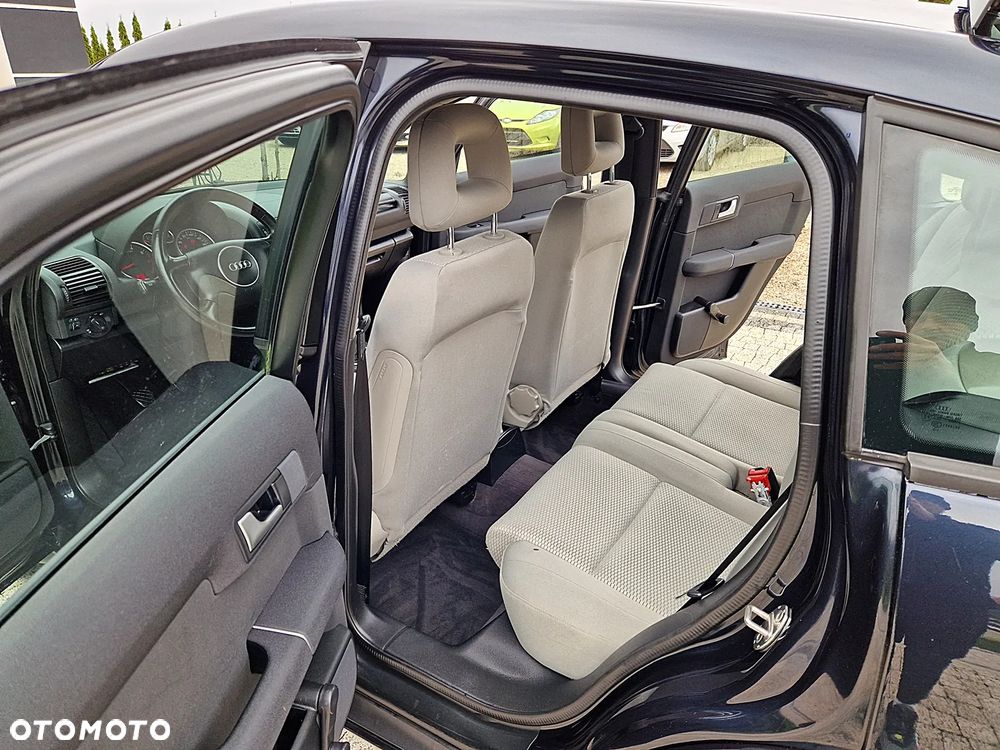 Audi A2 1.4 - 21
