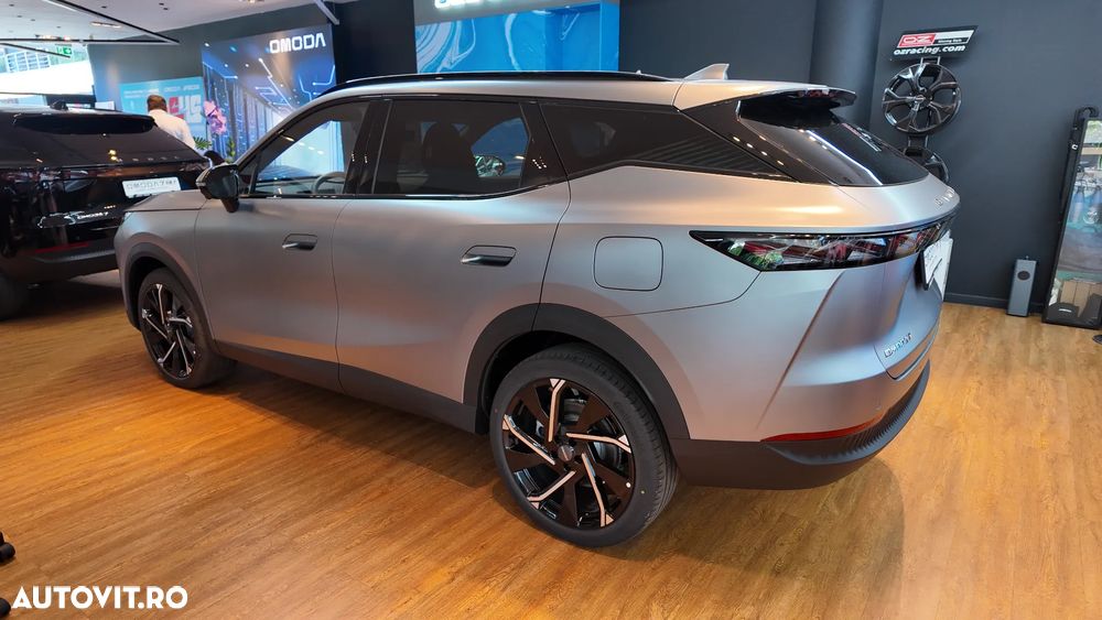 Omoda 7 1.5 TGDI 1DHT PHEV Exclusive - 4