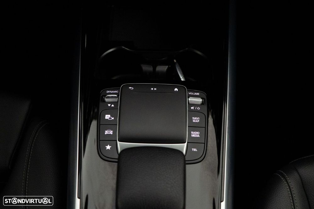 Mercedes-Benz GLA 250 e Progressive - 27