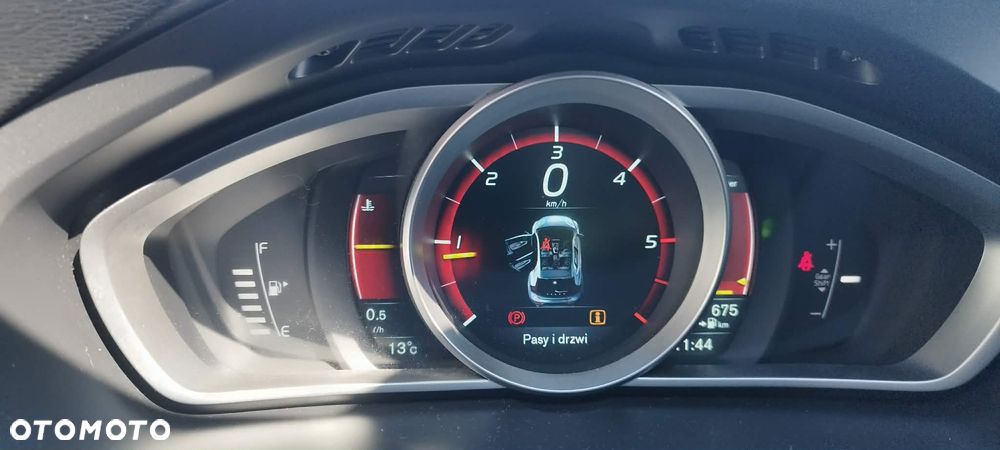 Volvo V40 D3 Drive-E Kinetic - 4