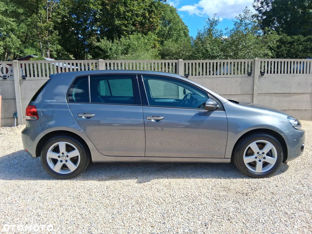 Volkswagen Golf - 5