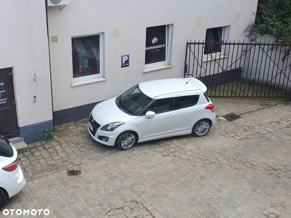 Suzuki Swift 1.6 Sport - 17