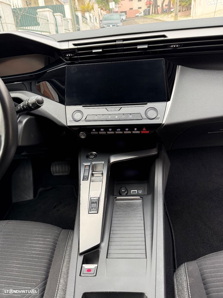 Peugeot 308 Plug-In Hybrid 180 e-EAT8 GT - 20