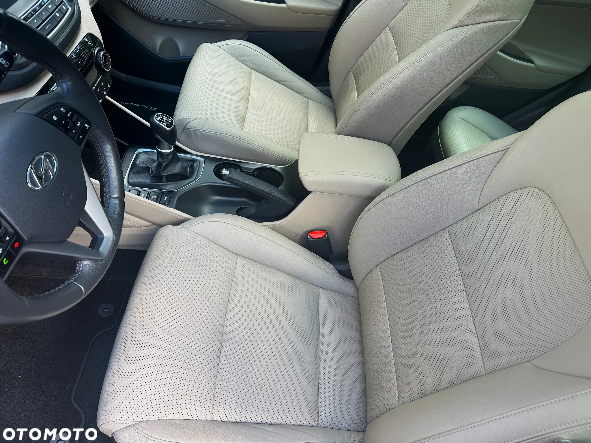 Hyundai Tucson 2.0 CRDI BlueDrive TourdePologne 2WD - 25