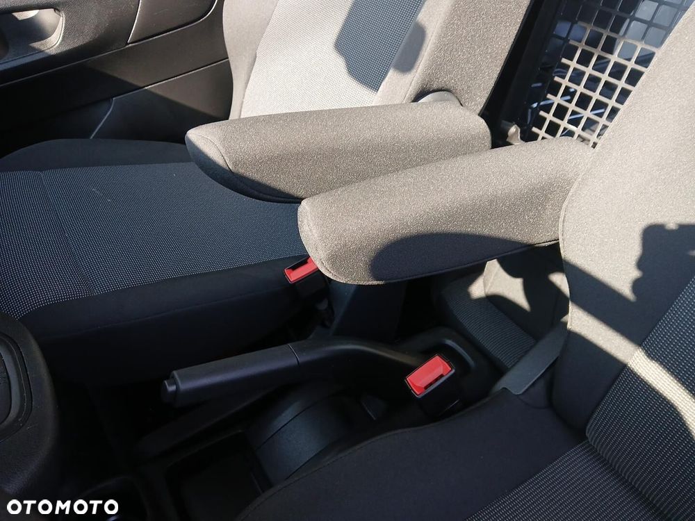 Toyota PROACE CITY - 36