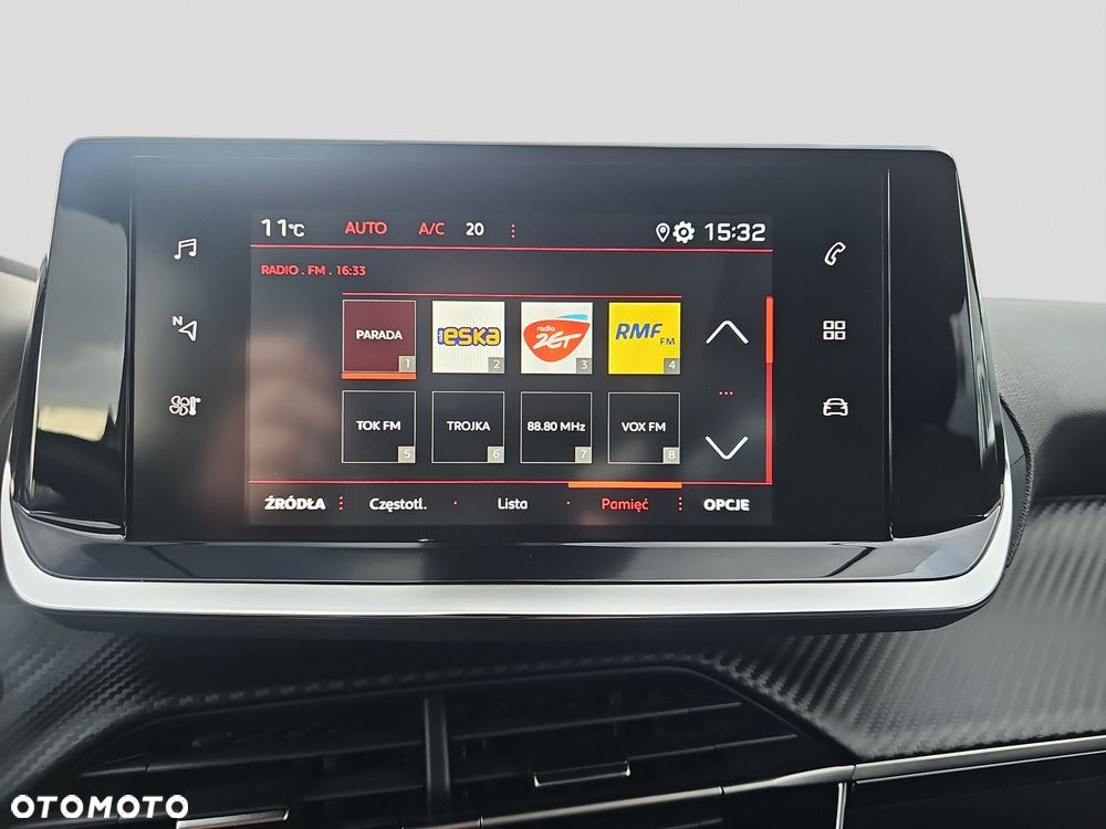 Peugeot 2008 1.2 PureTech Allure S&S EAT8 - 11