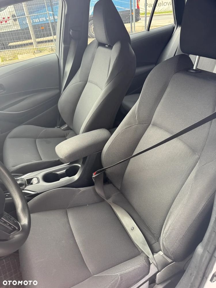 Toyota Corolla 1.8 Hybrid Active - 6