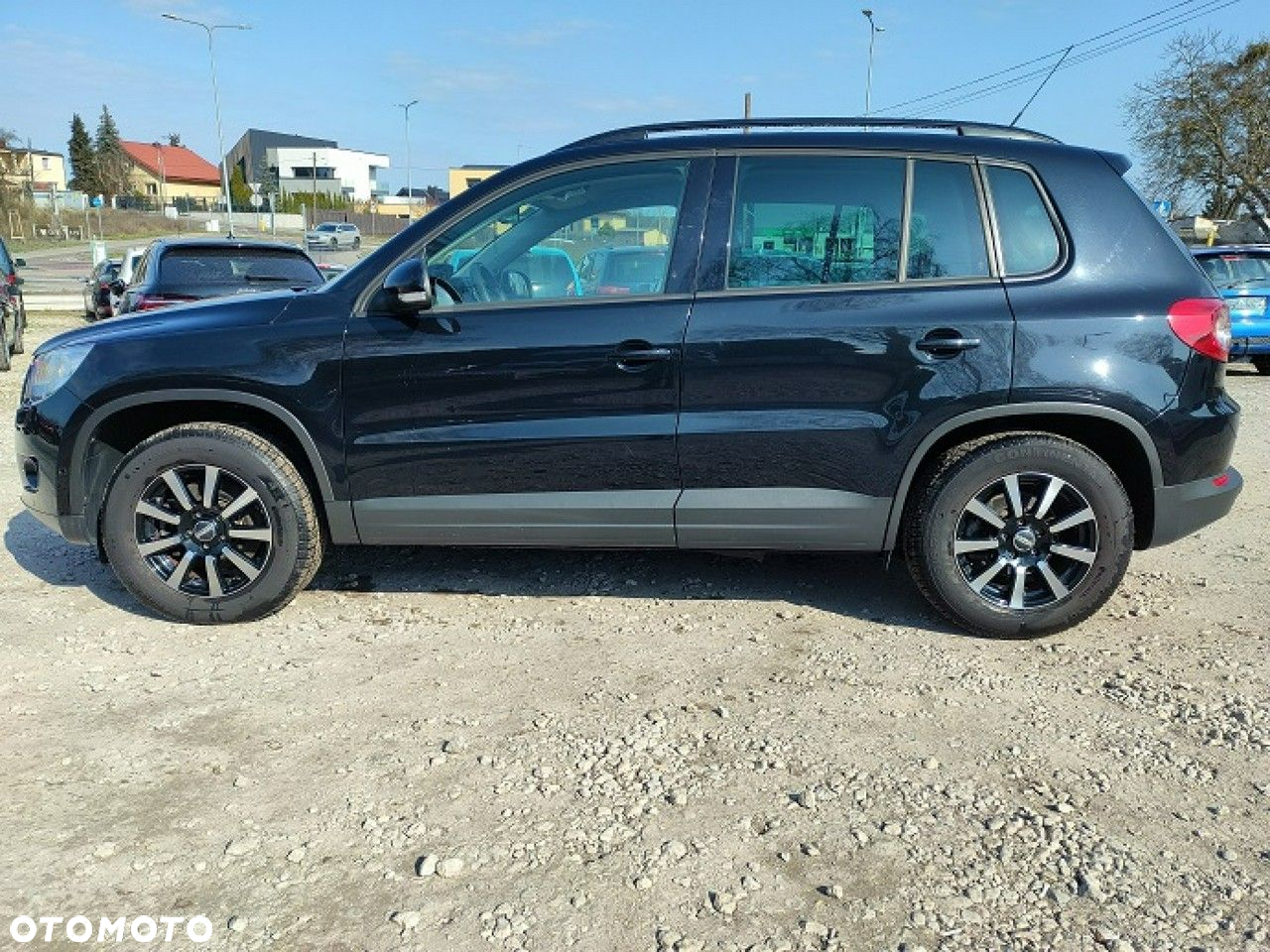 Volkswagen Tiguan - 9