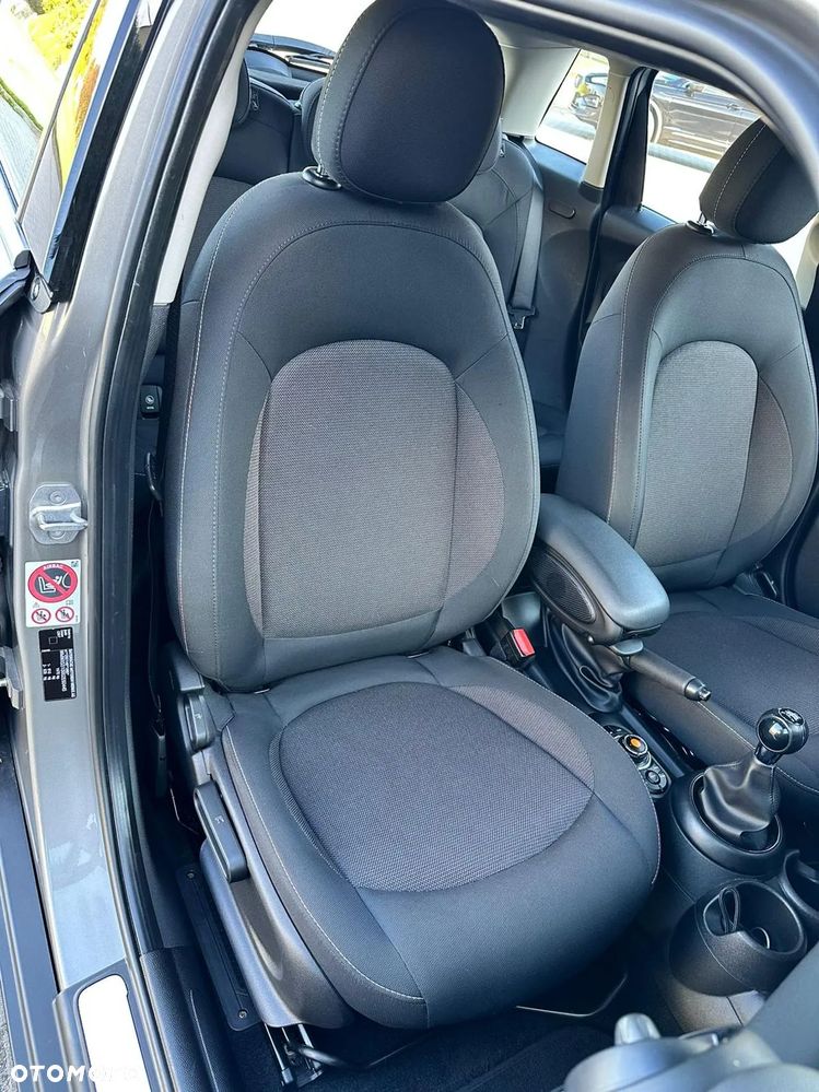 MINI Cooper Classic Trim - 16