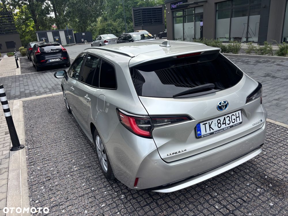 Toyota Corolla 1.8 Hybrid Executive - 17