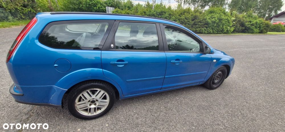 Ford Focus 1.6 TDCi Ambiente - 17