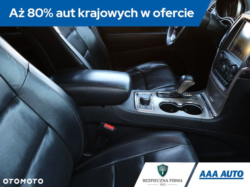 Jeep Grand Cherokee - 10
