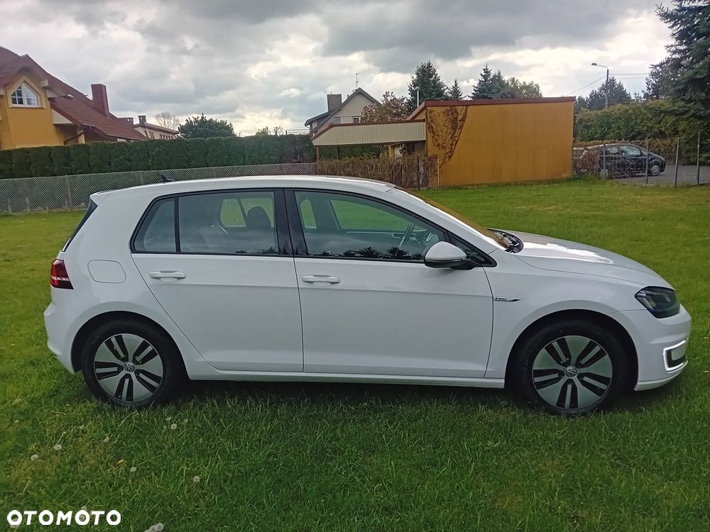 Volkswagen Golf - 12