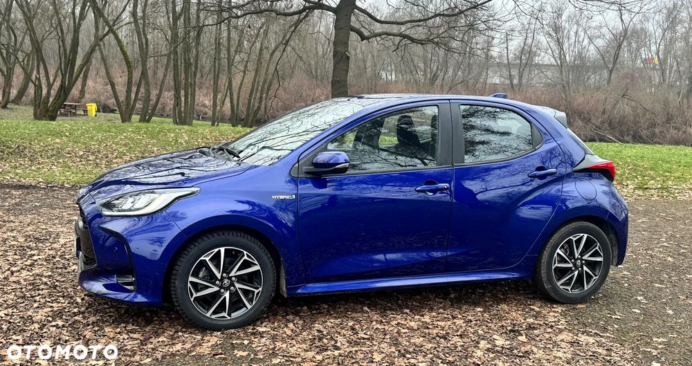 Toyota Yaris Hybrid 100 Premium - 5