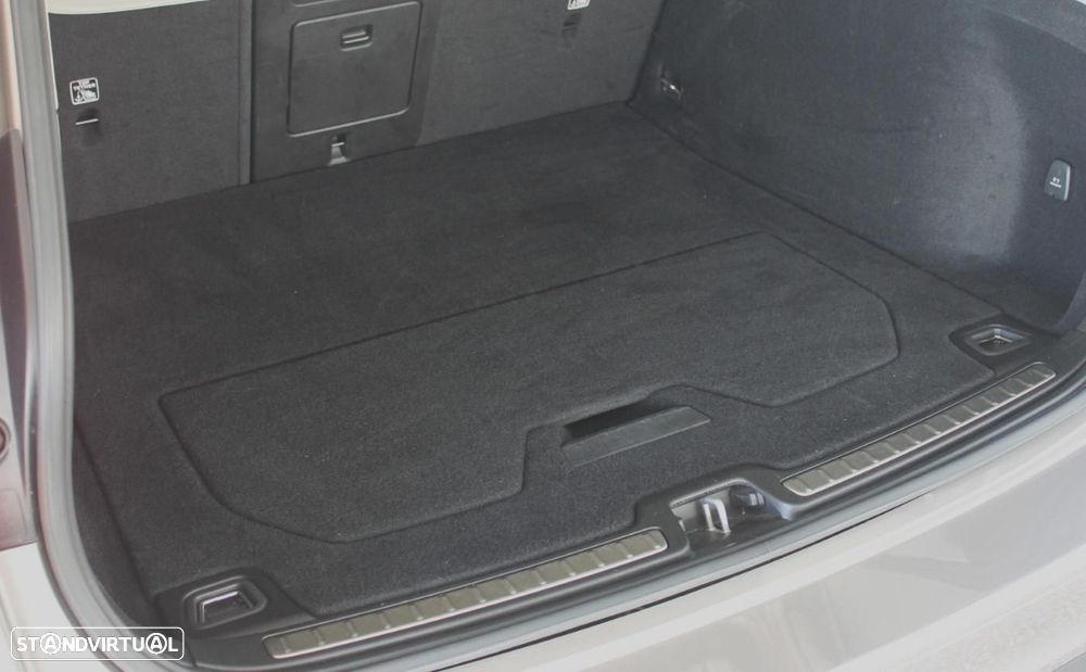 Volvo V60 Cross Country 2.0 B4 Geartronic - 45