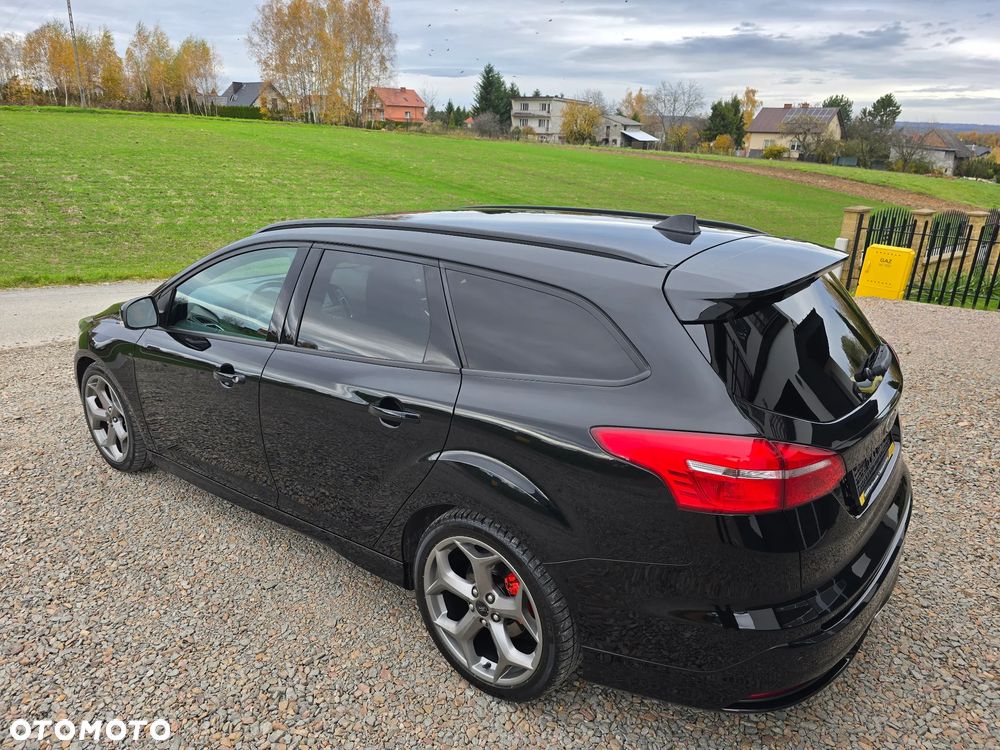 Ford Focus 2.0 EcoBoost ST mit Leder-Exclusiv-Paket - 7