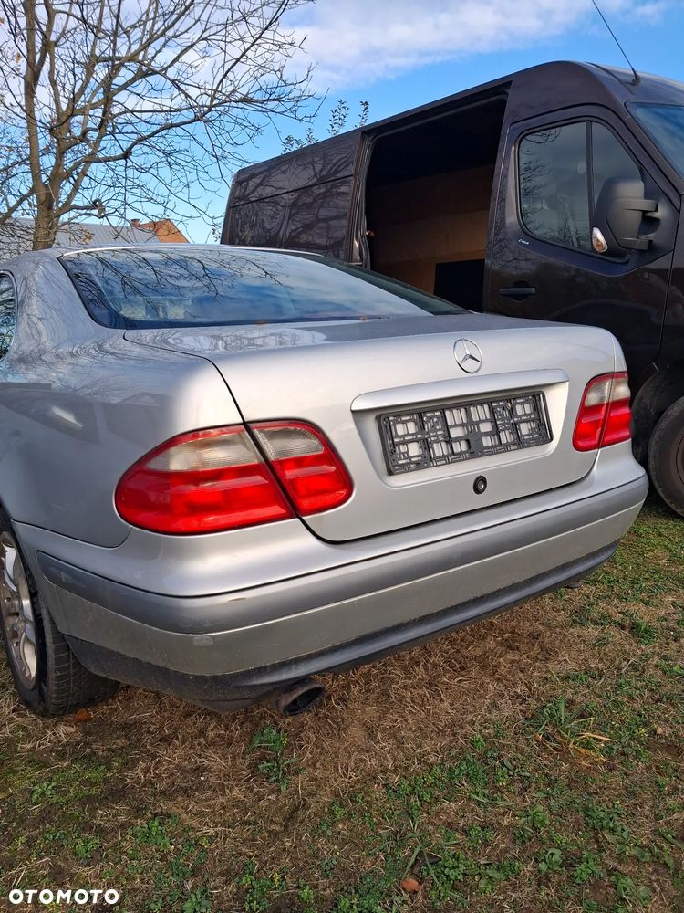 Mercedes clk w208 coupe zderzak tyl 744 - 4