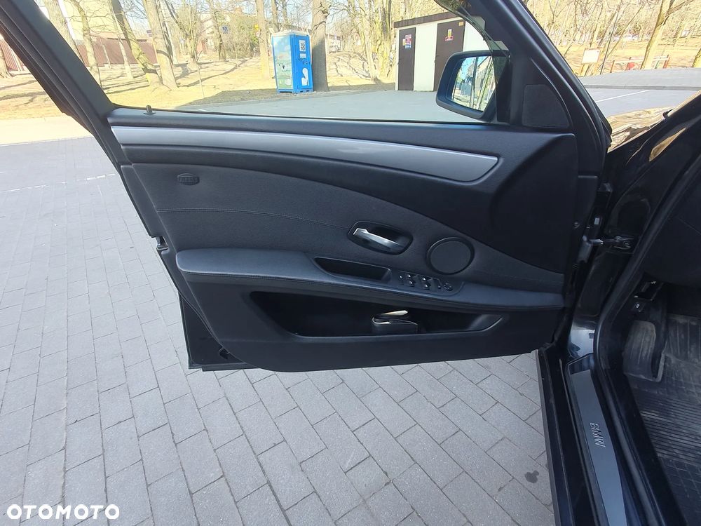 BMW Seria 5 - 26