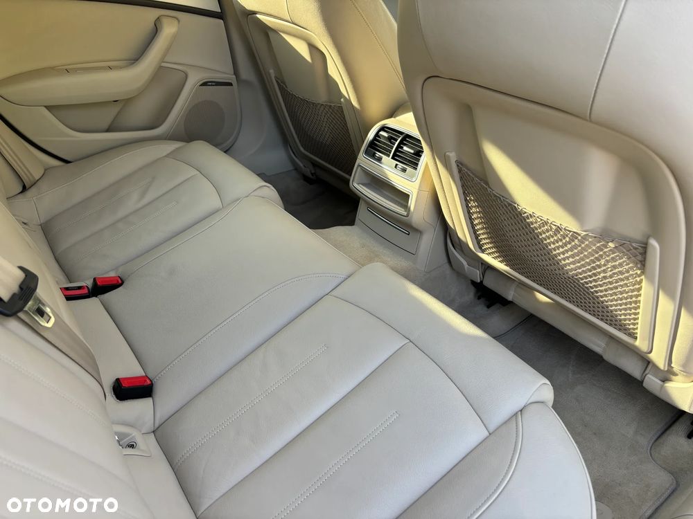 Audi A6 ver-2-0-tdi-ultra-s-tronic - 17