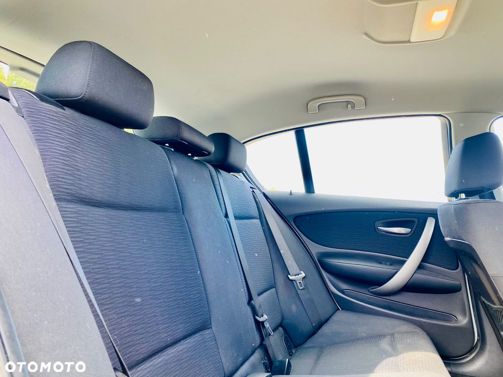 BMW Seria 1 - 32
