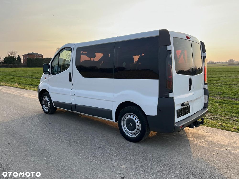 Opel Vivaro - 33
