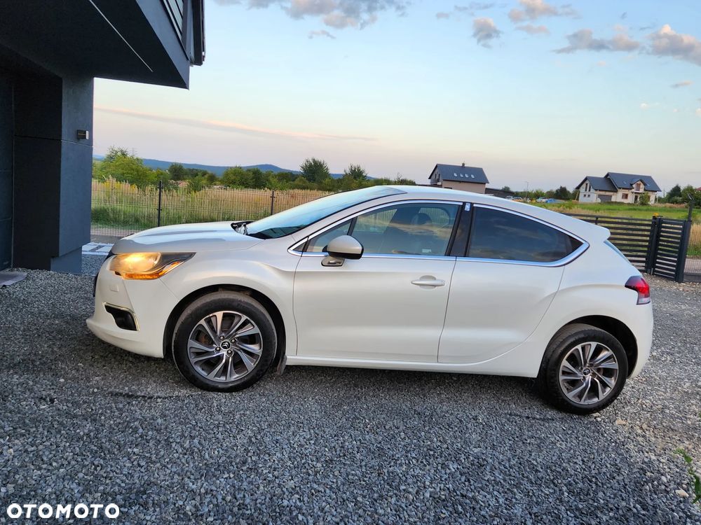 Citroën DS4 HDi 165 SoChic - 30