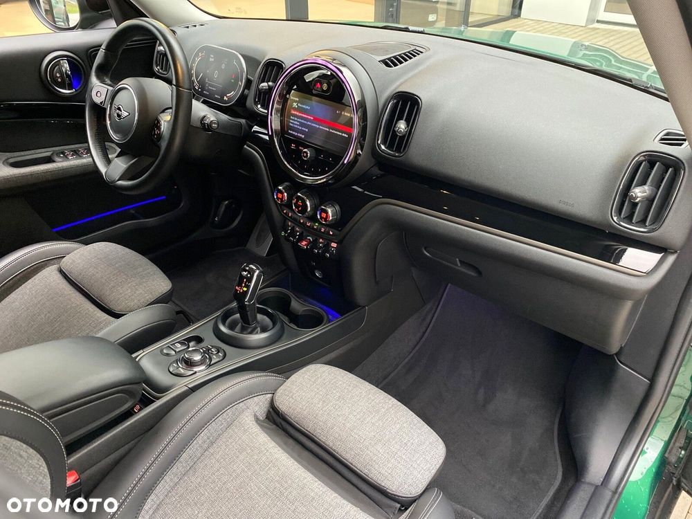 MINI Countryman - 16